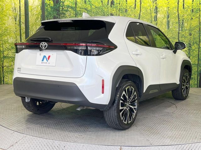 TOYOTA YARIS CROSS 2025