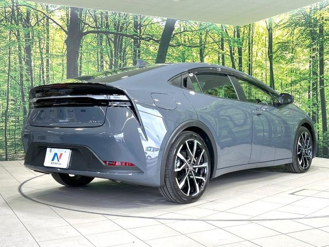 TOYOTA PRIUS PHV 2025