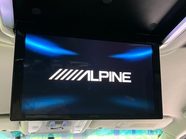 TOYOTA VELLFIRE 2016