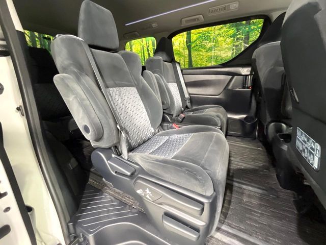 TOYOTA VELLFIRE 2016