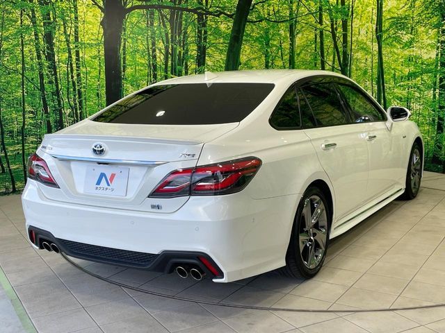 TOYOTA CROWN sedan hybrid 2018