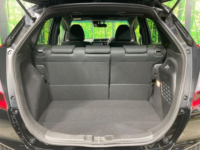 HONDA FIT HYBRID 2016