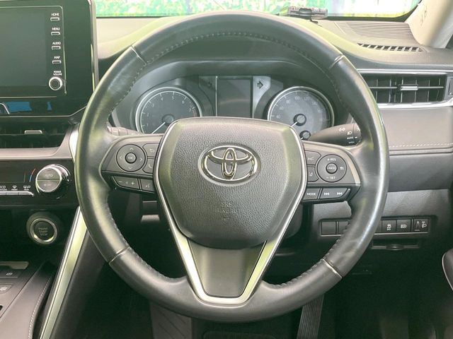 TOYOTA HARRIER 2WD 2022