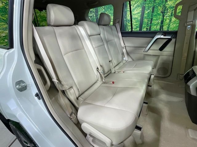 TOYOTA LANDCRUISER PRADO 2023