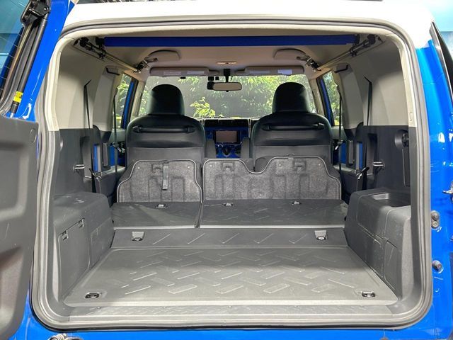 TOYOTA FJ CRUISER 4WD 2011