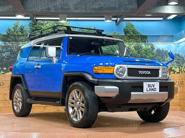 TOYOTA FJ CRUISER 4WD 2011