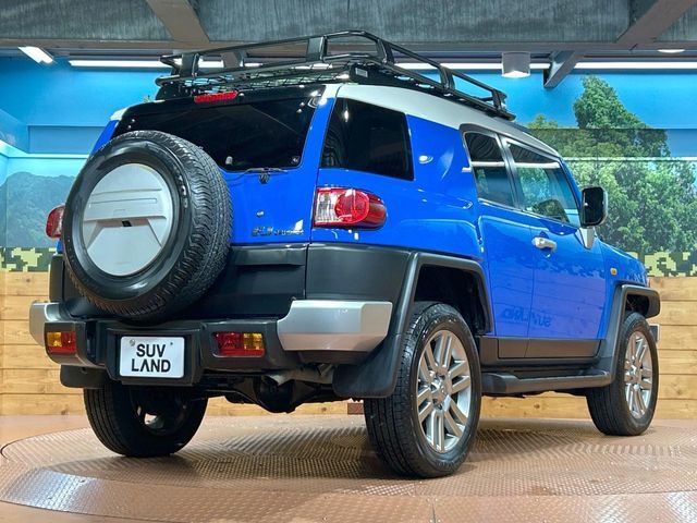 TOYOTA FJ CRUISER 4WD 2011