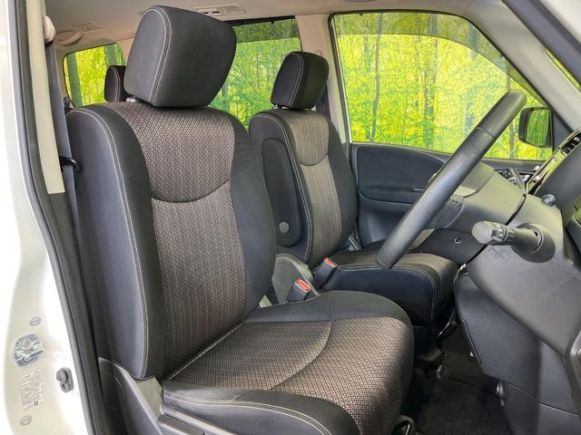 NISSAN SERENA  S-HYBRID 2014