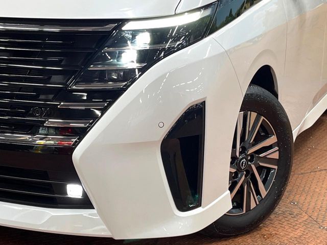 NISSAN SERENA  WG 2023