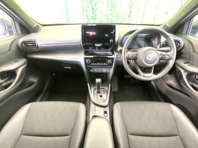 TOYOTA YARIS CROSS 2025