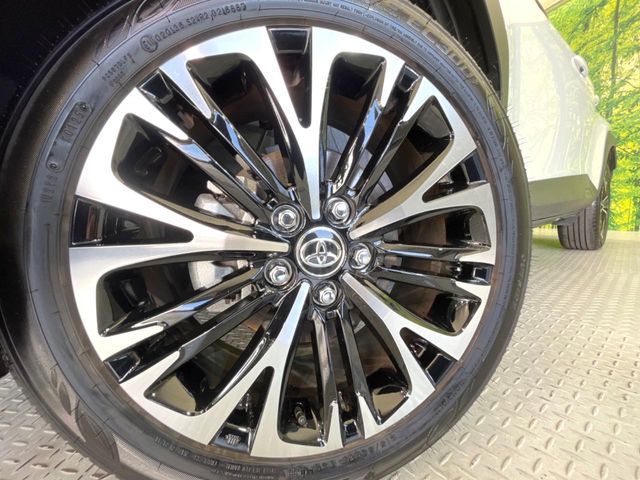 TOYOTA YARIS CROSS 2025