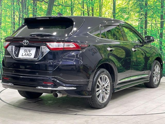 TOYOTA HARRIER 2WD 2017
