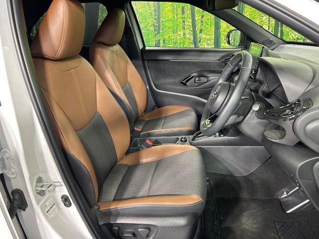 TOYOTA YARIS CROSS HYBRID 2023