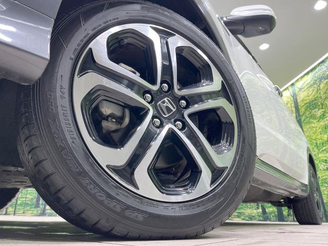 HONDA VEZEL HYBRID 2017