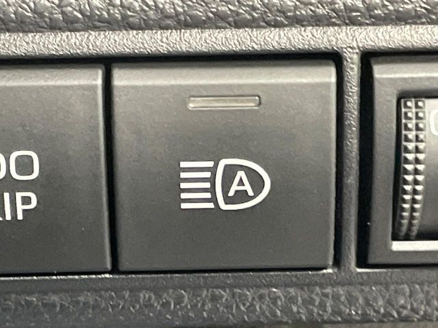 TOYOTA COROLLA TOURING HYBRID 2022