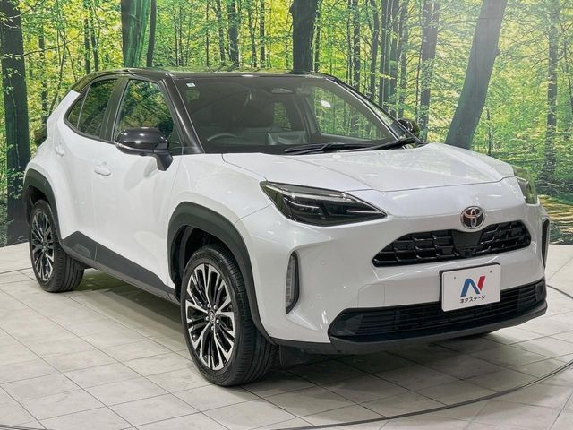 TOYOTA YARIS CROSS 2025