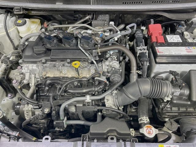 TOYOTA YARIS CROSS 2025