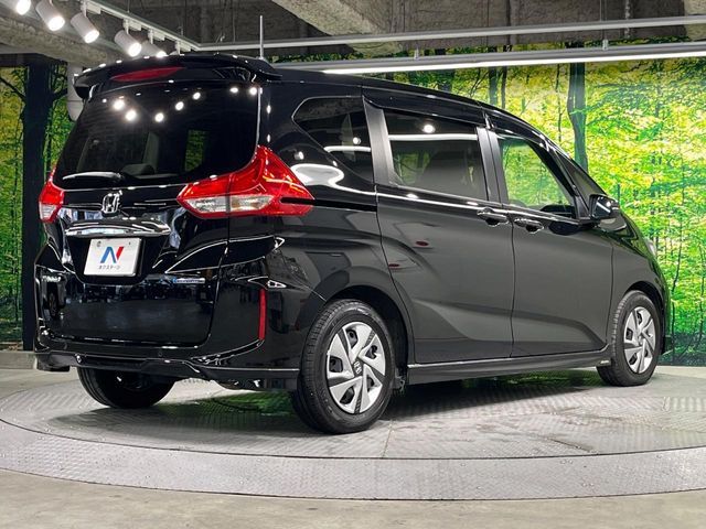 HONDA FREED HYBRID 2022