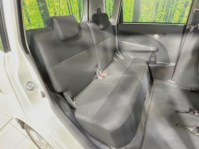 DAIHATSU MOVE CUSTOM 2011