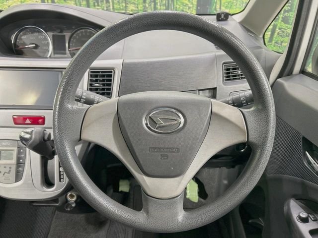 DAIHATSU MOVE CUSTOM 2011