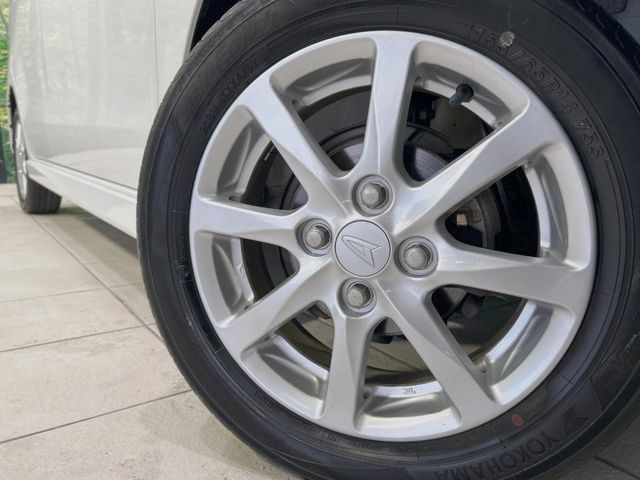 DAIHATSU MOVE CUSTOM 2011