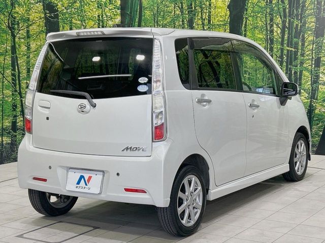 DAIHATSU MOVE CUSTOM 2011