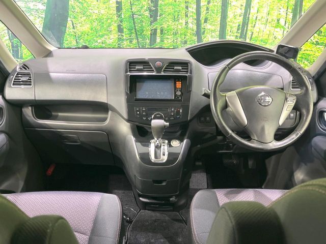NISSAN SERENA  S-HYBRID 2013