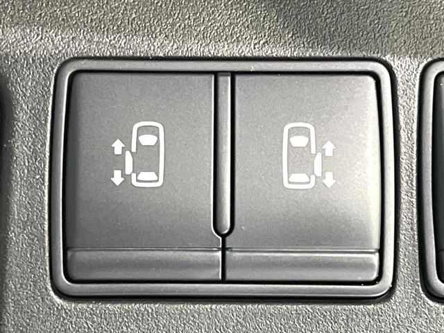 NISSAN SERENA  S-HYBRID 2013