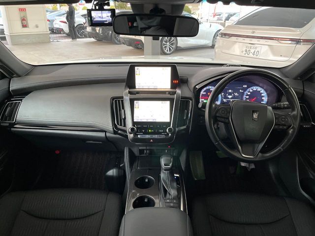 TOYOTA CROWN sedan hybrid 2019