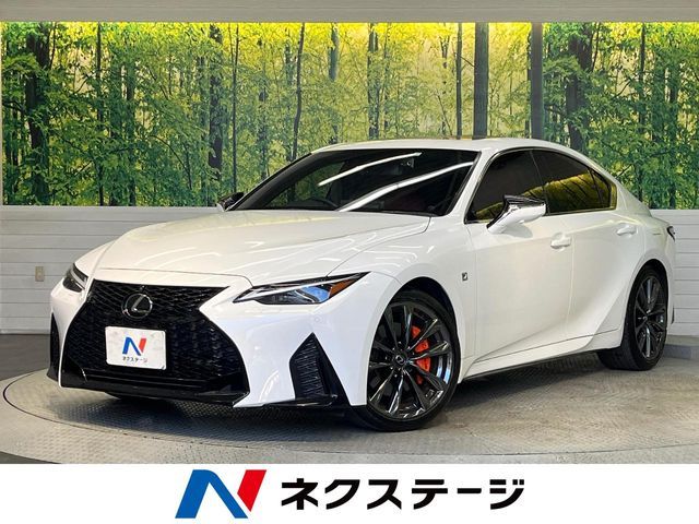TOYOTA LEXUS IS300h 2023