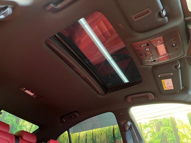 TOYOTA LEXUS IS300h 2023