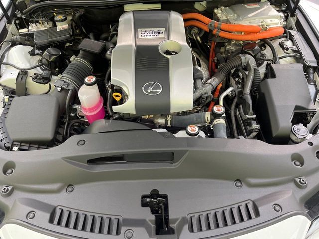 TOYOTA LEXUS IS300h 2023