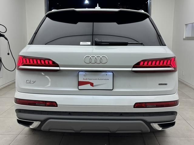 AUDI AUDI  Q7 2024