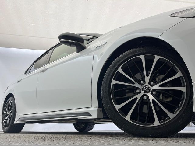 TOYOTA CAMRY HYBRID 2019