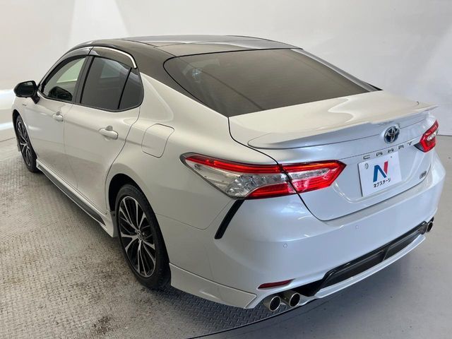 TOYOTA CAMRY HYBRID 2019
