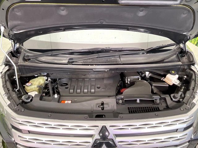 MITSUBISHI DELICA D:5 4WD 2024