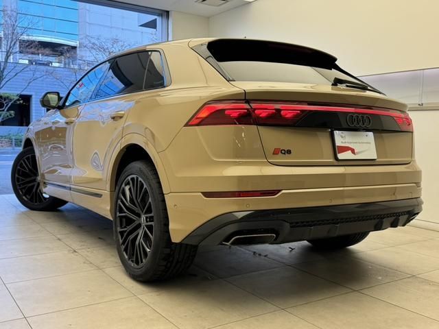 AUDI AUDI Q8 2024