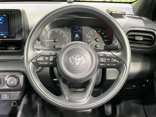 TOYOTA YARIS 2024