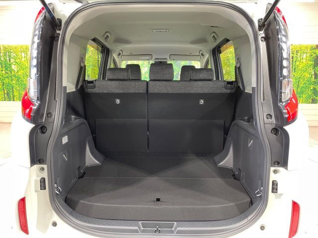 TOYOTA SIENTA HYBRID 2023