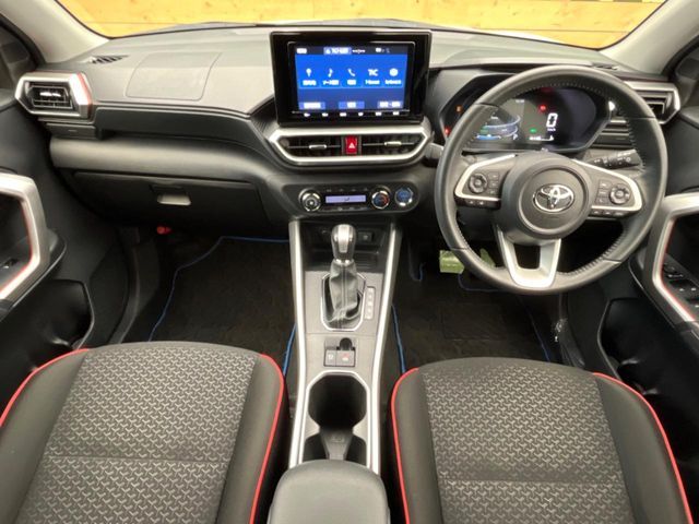 TOYOTA RAIZE HYBRID 2022