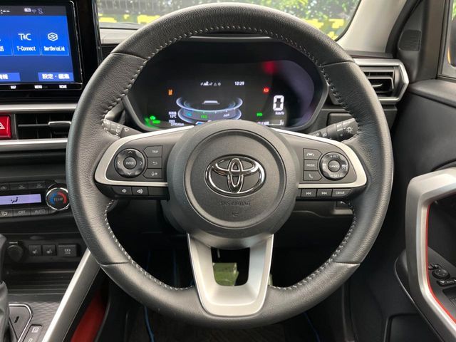 TOYOTA RAIZE HYBRID 2022