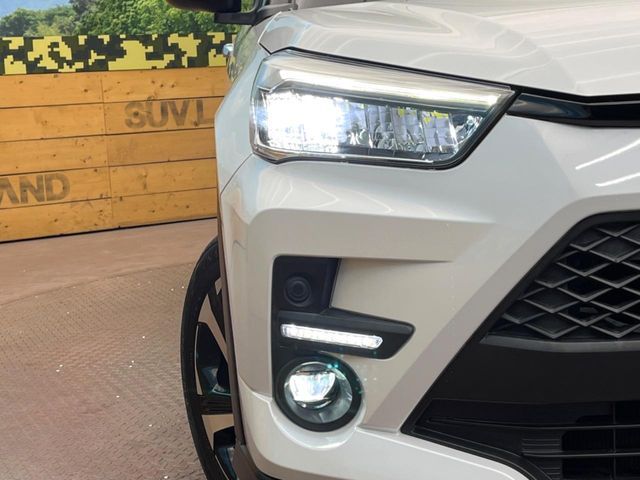 TOYOTA RAIZE HYBRID 2022