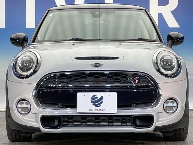 BMW MINI COOPER SD 2019