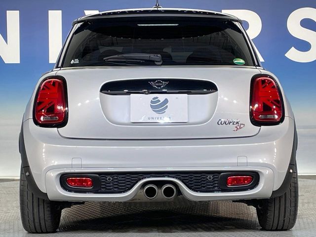 BMW MINI COOPER SD 2019