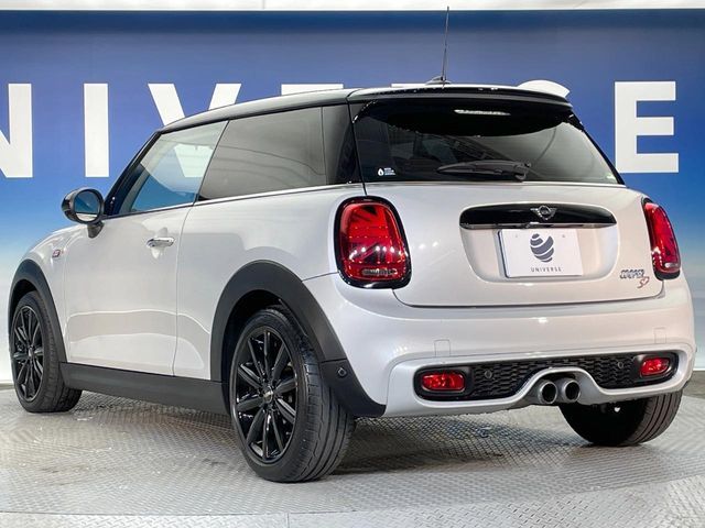 BMW MINI COOPER SD 2019