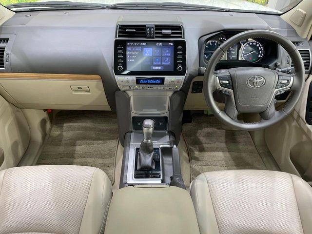 TOYOTA LANDCRUISER PRADO 2022