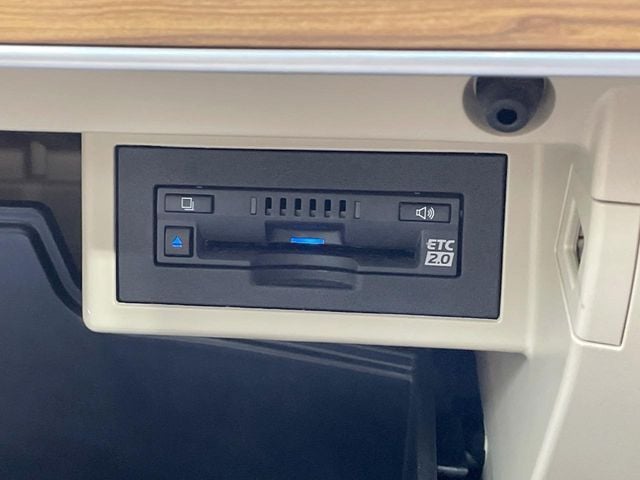 TOYOTA LANDCRUISER PRADO 2022