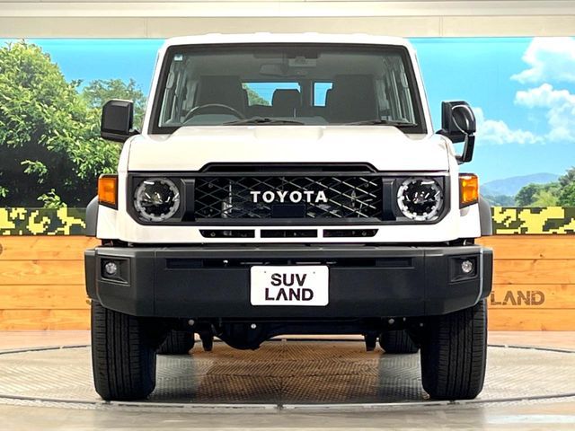 TOYOTA LANDCRUISER 70 2024