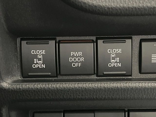 TOYOTA SIENTA HYBRID 2025