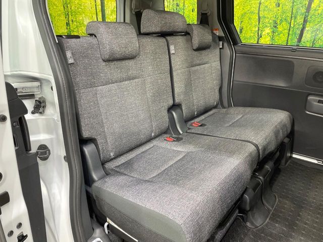 TOYOTA SIENTA HYBRID 2025